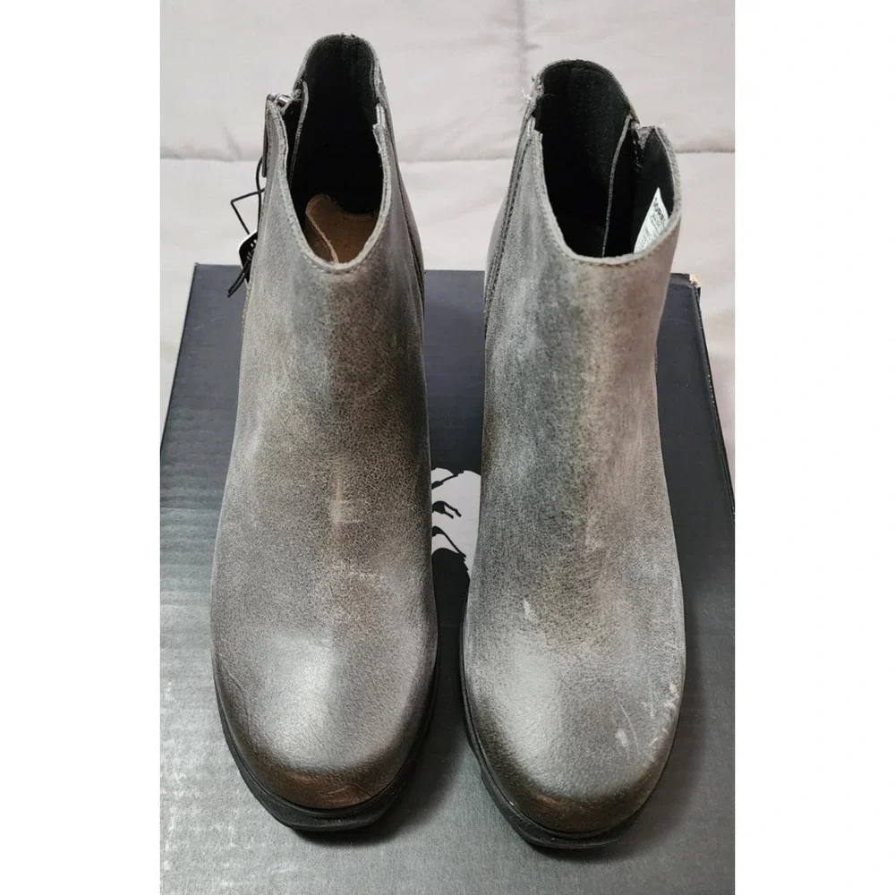 SOREL®‎ Women's 9.5 WIDE Joan Of Arctic™ Wedge III Zip Boot, Quarry/Black - $220